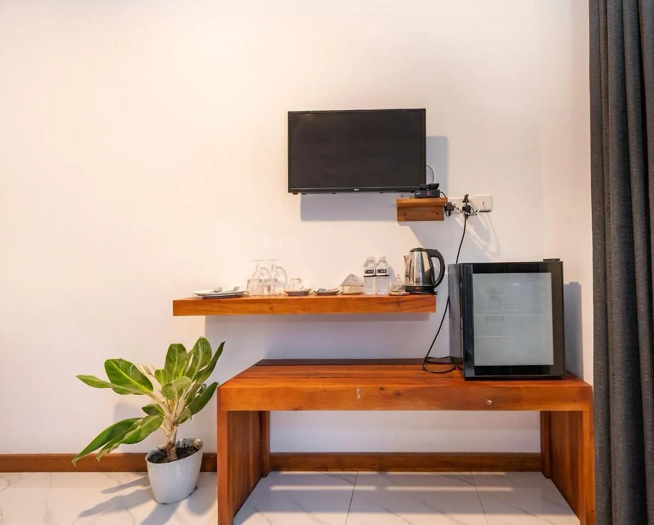 Otel Cmb Apartments Negombo