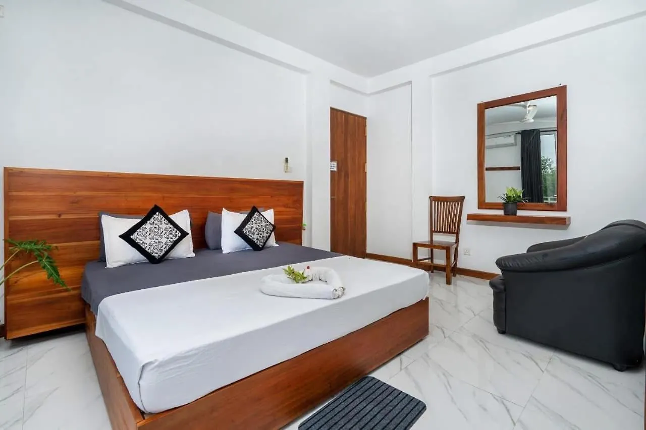 Cmb Apartments Negombo Otel